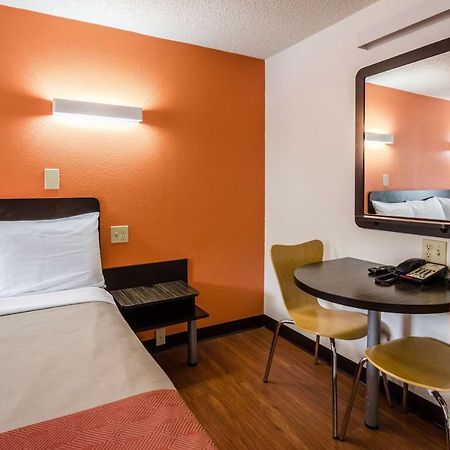 Motel 6-Troutville, Va ภายนอก รูปภาพ
