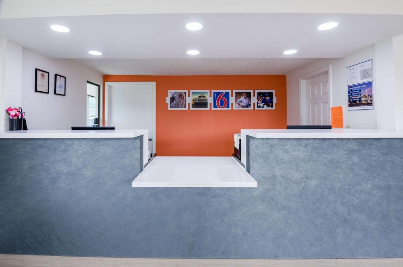 Motel 6-Troutville, Va ภายนอก รูปภาพ