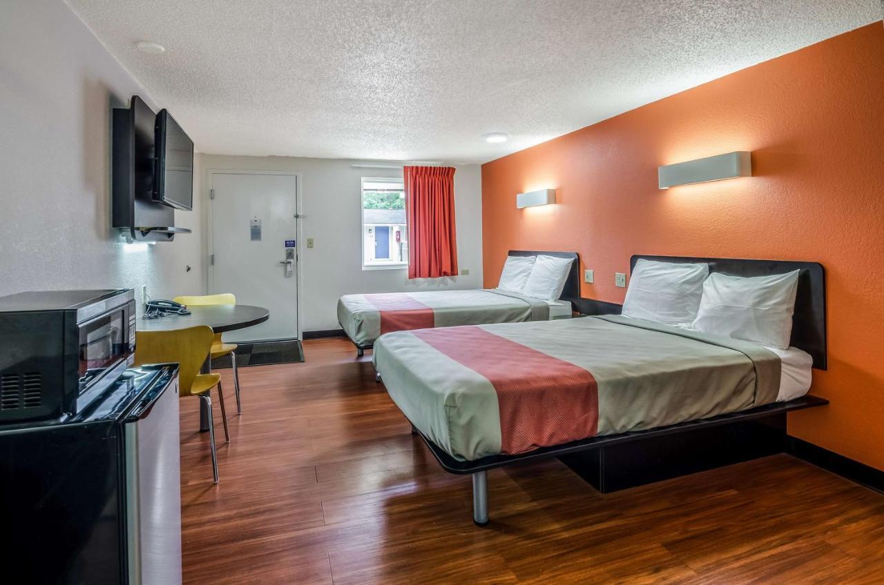Motel 6-Troutville, Va ภายนอก รูปภาพ