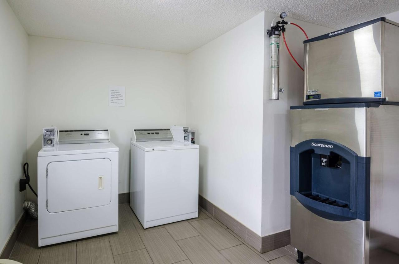 Motel 6-Troutville, Va ภายนอก รูปภาพ